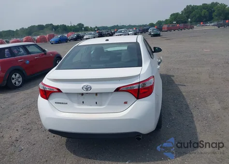2015 Toyota Corolla S Premium z USA, uszkodzony, nr VIN 2T1BURHE2FC294985